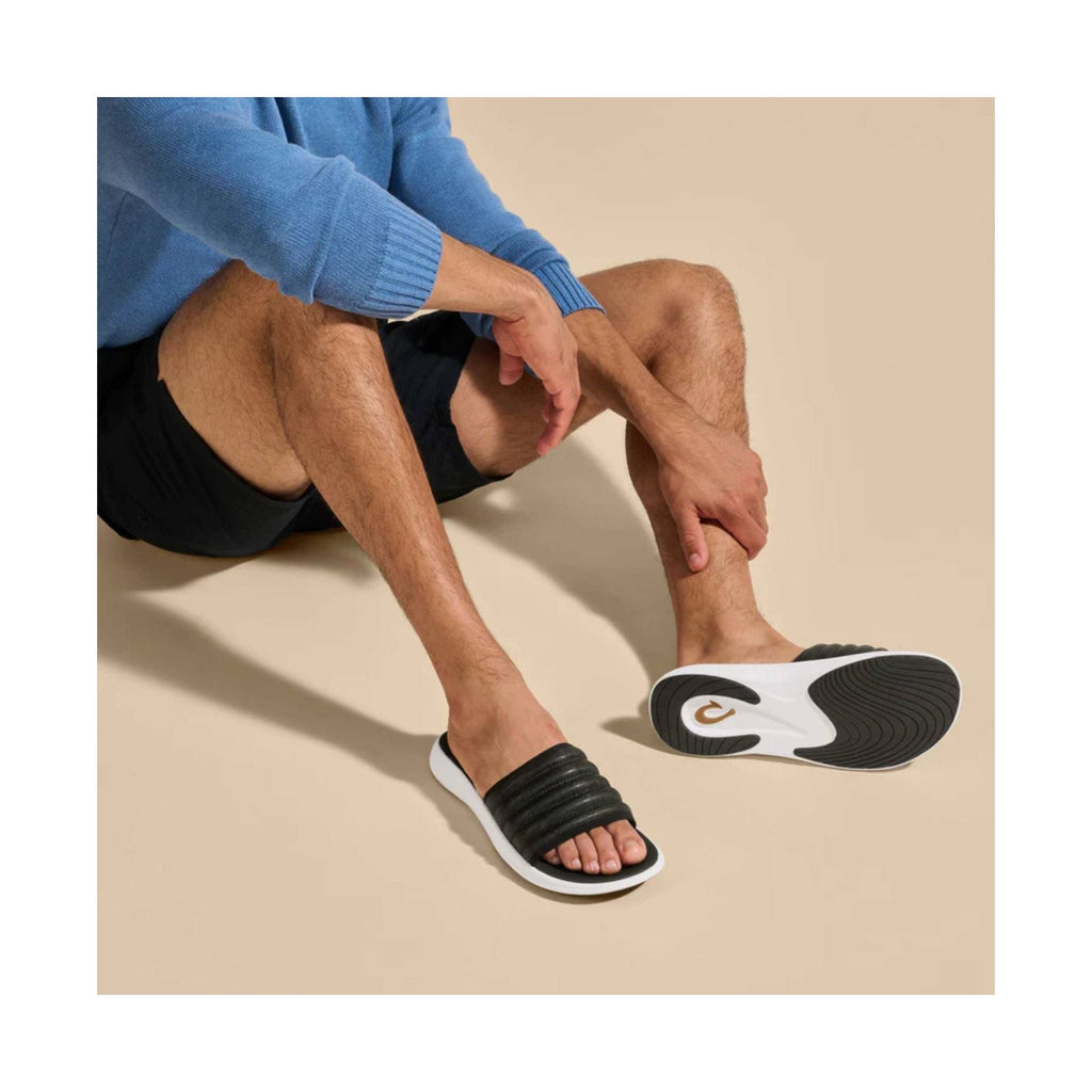 Olukai Men's Komo Slide - Black - Lenny's Shoe & Apparel